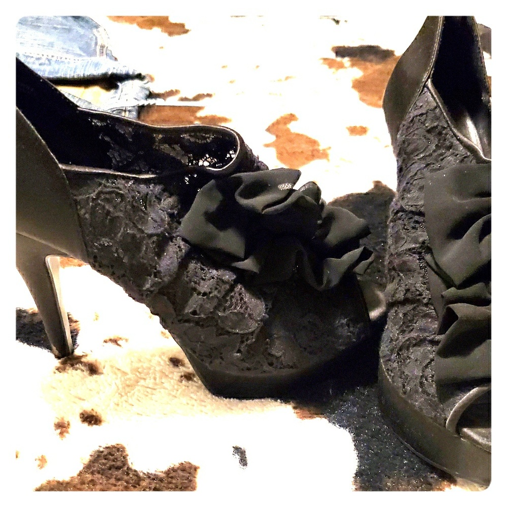 Kim Kardashian  heels.